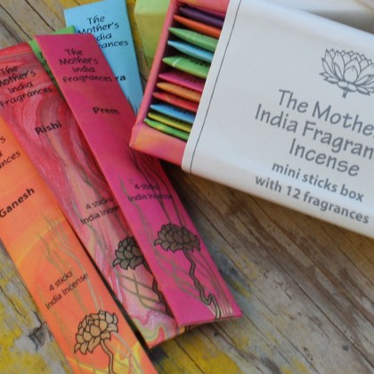 Gift box with 12 India Fragrances